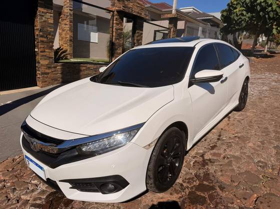 HONDA CIVIC 1.5 16V TURBO GASOLINA TOURING 4P CVT HONDA CIVIC 1.5 16V TURBO GASOLINA TOURING 4P CVT